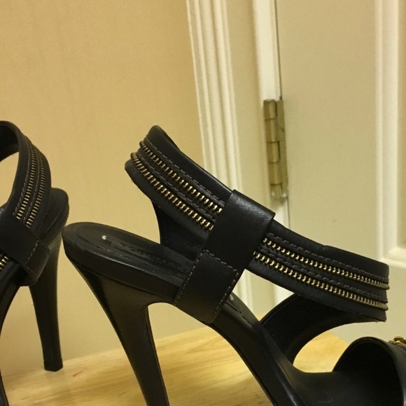 BCBGamaxazria black leather heels zipper embellish - Picture 5 of 7